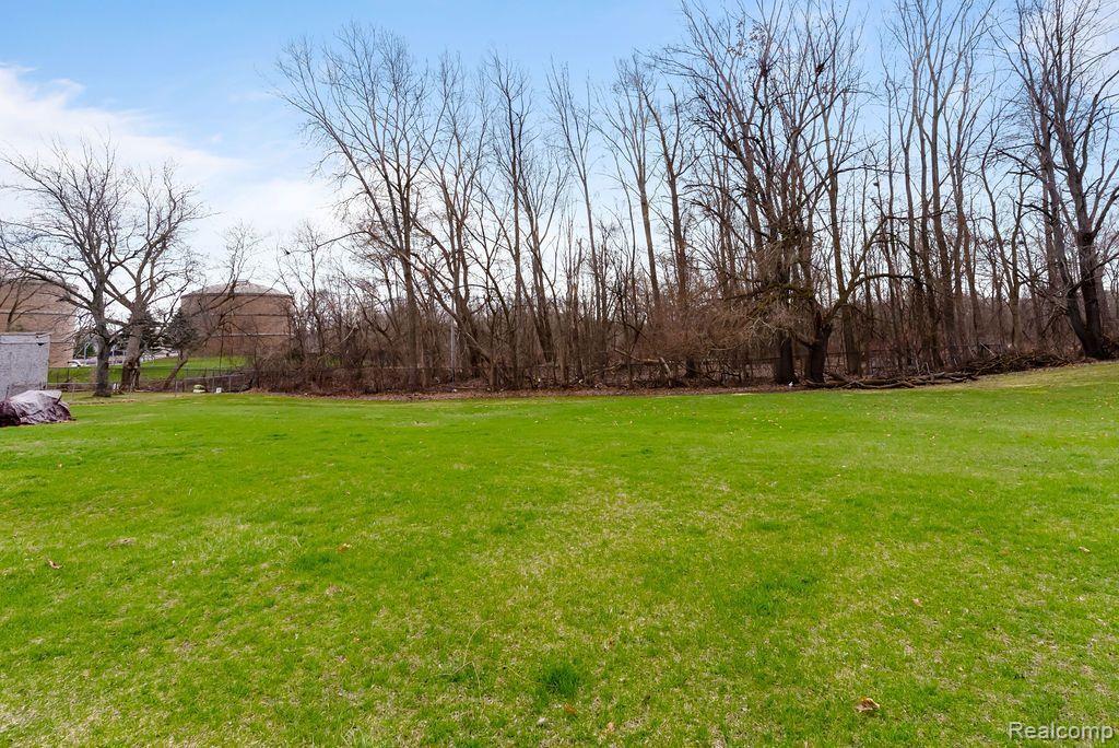 333 FAIRFIELD, Holly, MI 48442 — Photo 19