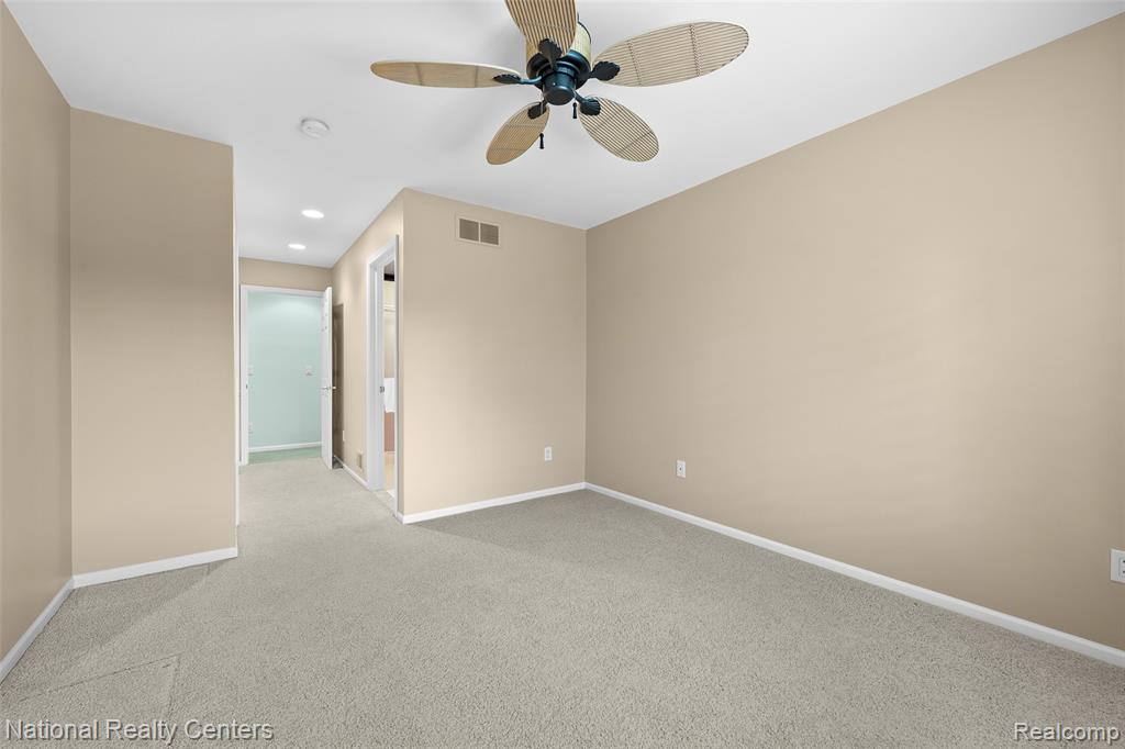 49455 N Glacier Avenue, 43, Northville, MI 48168 — Photo 28