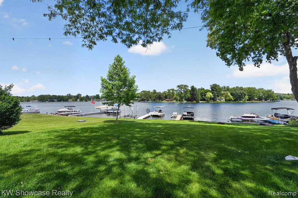5854 Bullard Road, Fenton, MI 48430 — Photo 28