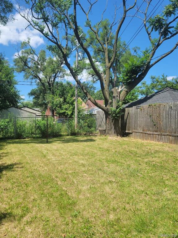 18011 Appoline Street W, Detroit, MI 48235 — Photo 3