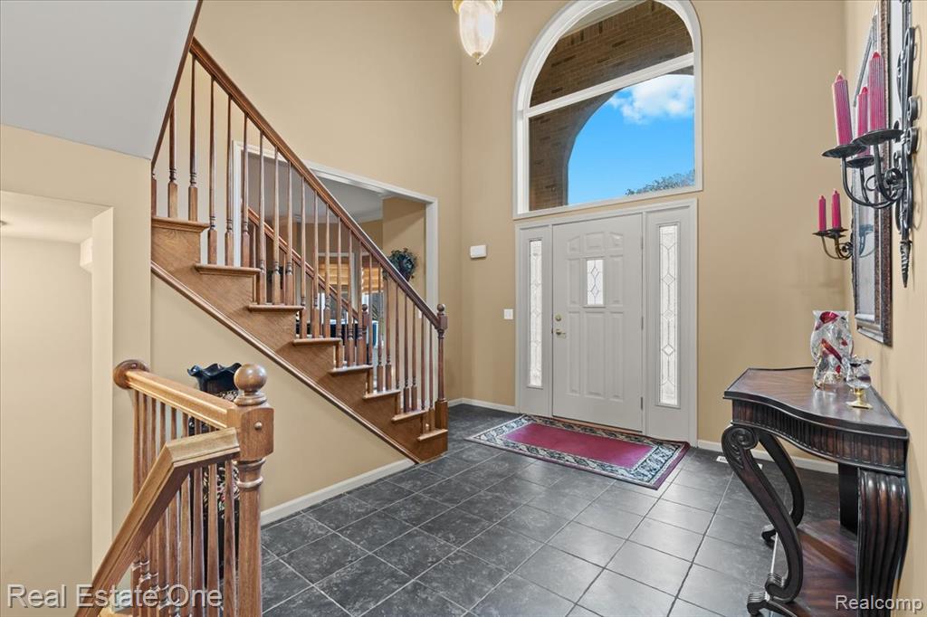 539 Olivia Drive, Milford, MI 48381 — Photo 4