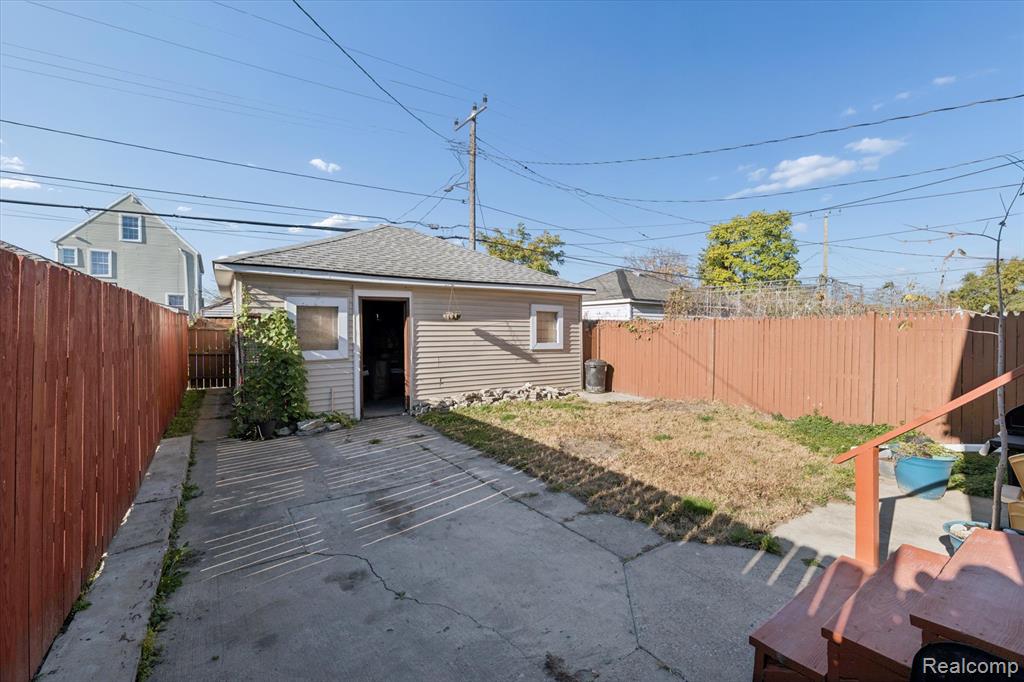 11609 Saint Aubin Street, Hamtramck, MI 48212 — Photo 30
