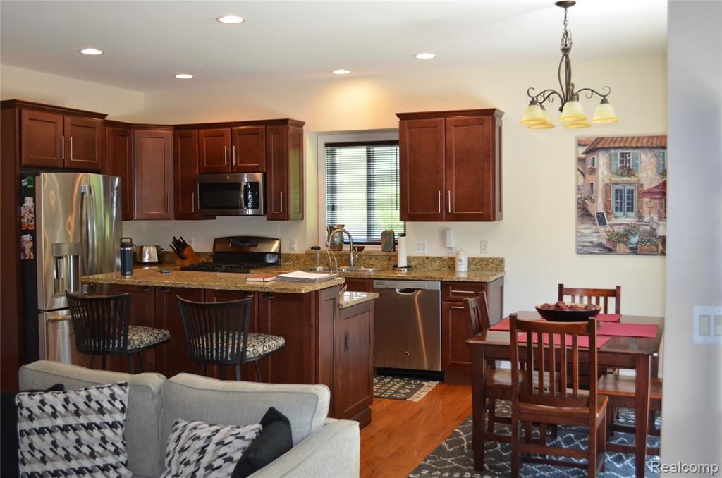 697 Lee Court, Oxford, MI 48371 — Photo 6