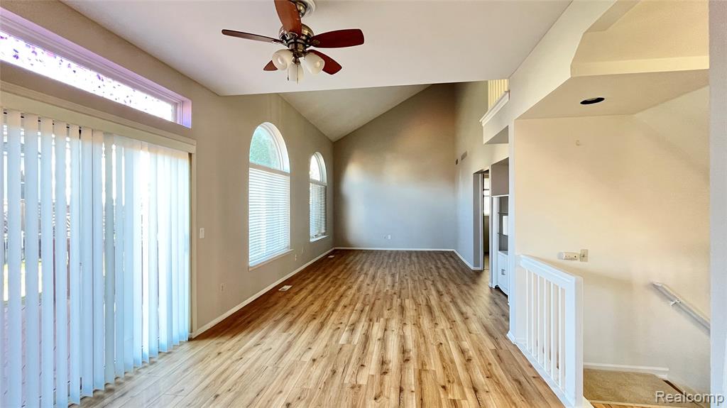 4797 CARRINGTON Drive, Rochester Hills, MI 48306 — Photo 11