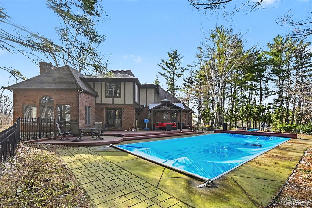 100 N Latson Road, Howell, MI 48843 — Photo 41