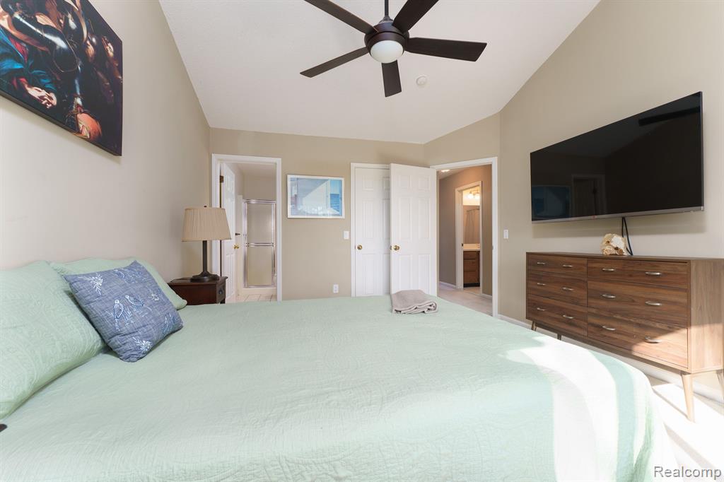 42033 SARATOGA Circle, Canton, MI 48187 — Photo 16