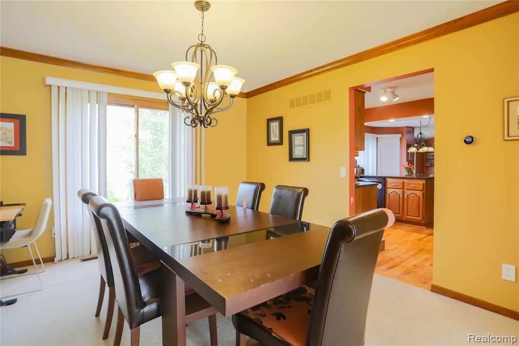 810 Box Canyon Court, Rochester Hills, MI 48309 — Photo 14