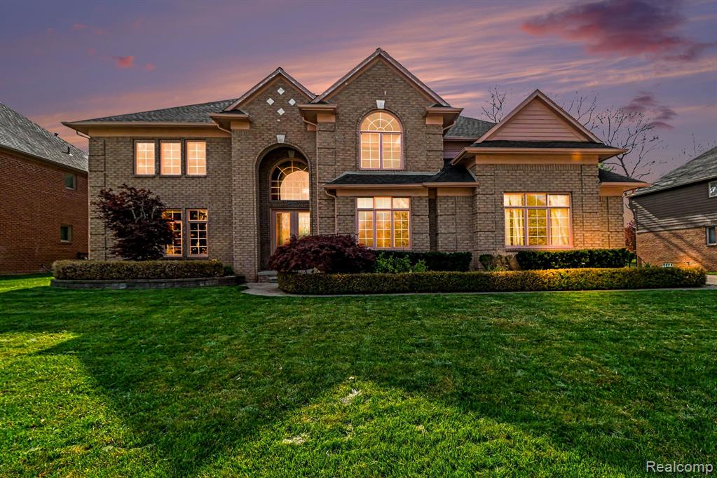6929 Dakota Drive, Troy, MI 48098 — front exterior
