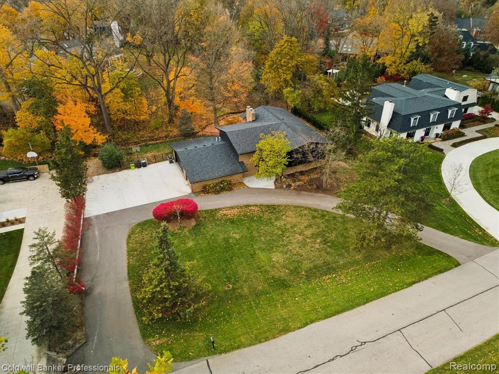 18275 Edenderry Street, Northville, MI 48168 — Photo 56