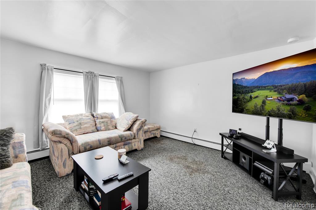 2952 PRYNNE Street, Keego Harbor, MI 48320 — Photo 26