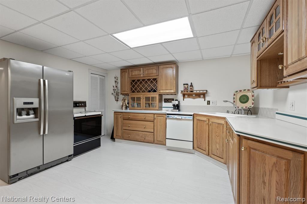 4297 Mario Court, Plymouth, MI 48170 — Photo 34
