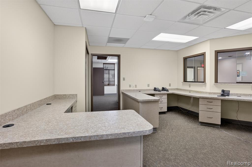 10683 S SAGINAW Street, Grand Blanc, MI 48439 — Photo 23