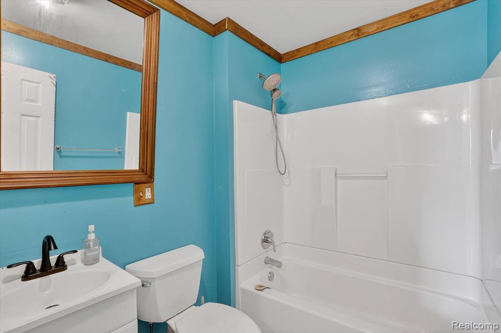 4480 W Grand River Road, Owosso, MI 48867 — Photo 8
