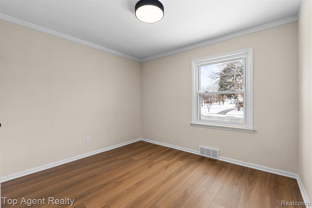 4048 Royal Avenue, Berkley, MI 48072 — Photo 21