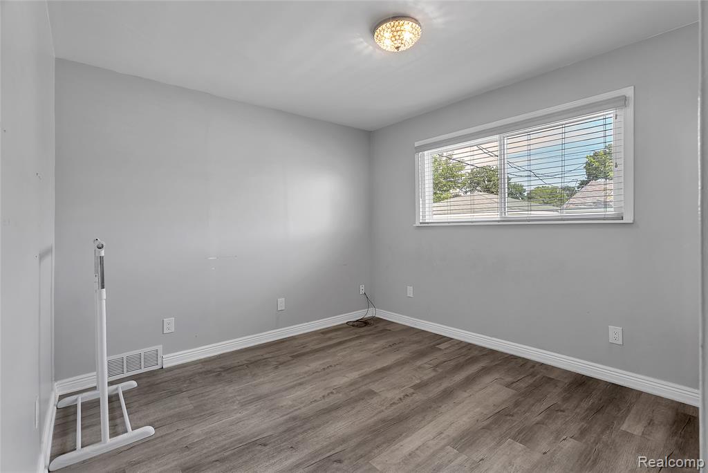 4517 Culver Street, Dearborn Heights, MI 48125 — Photo 20