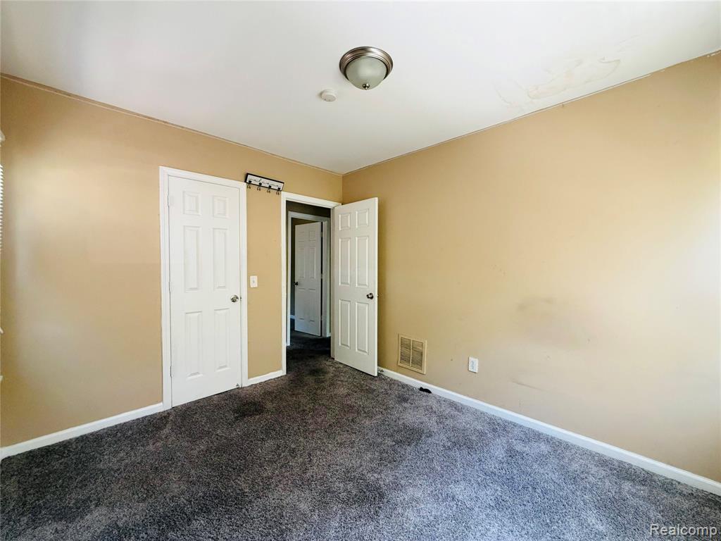 9164 Haverhill Street, Detroit, MI 48224 — Photo 8