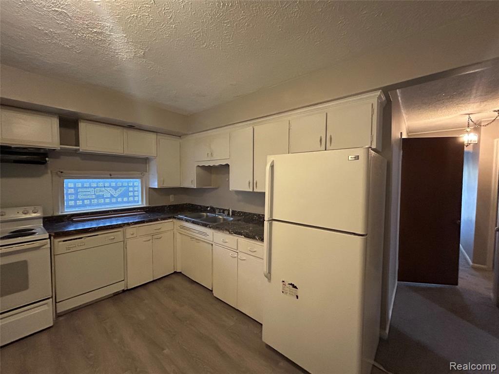 5581 MARSEILLES Street, Detroit, MI 48224 — Photo 4