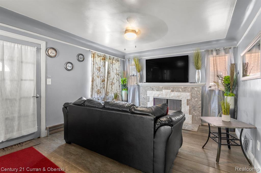 11670 MARLOWE Street - Photo 5