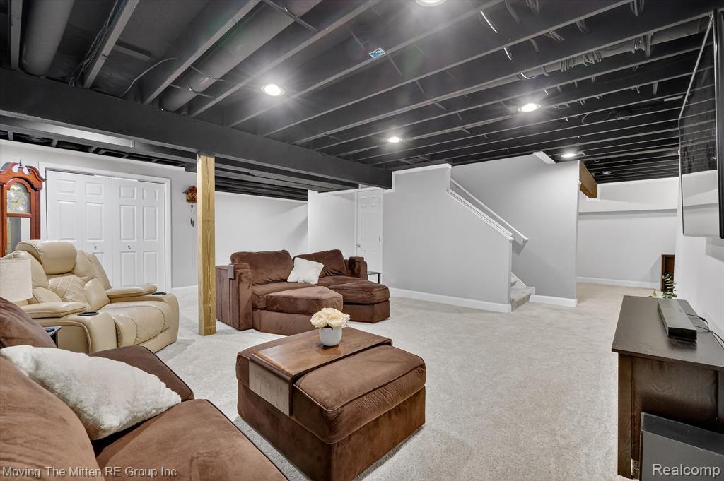 10129 Walnut Shores Drive, Fenton, MI 48430 — Photo 37