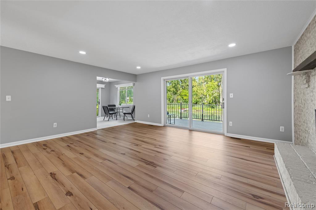 9662 Waterway Drive, Grosse Ile, MI 48138 — Photo 10