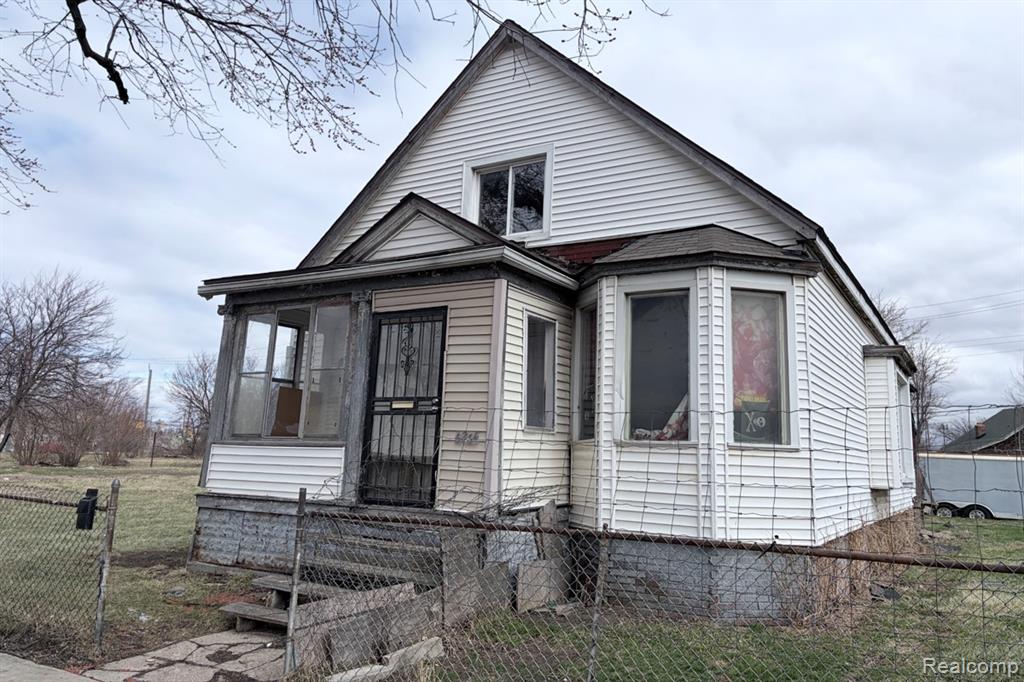 6264 Holcomb Street, Detroit, MI 48213 — Photo 2