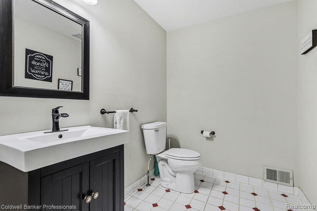 3172 Shadow Brook Lane, Pinckney, MI 48169 — Photo 15