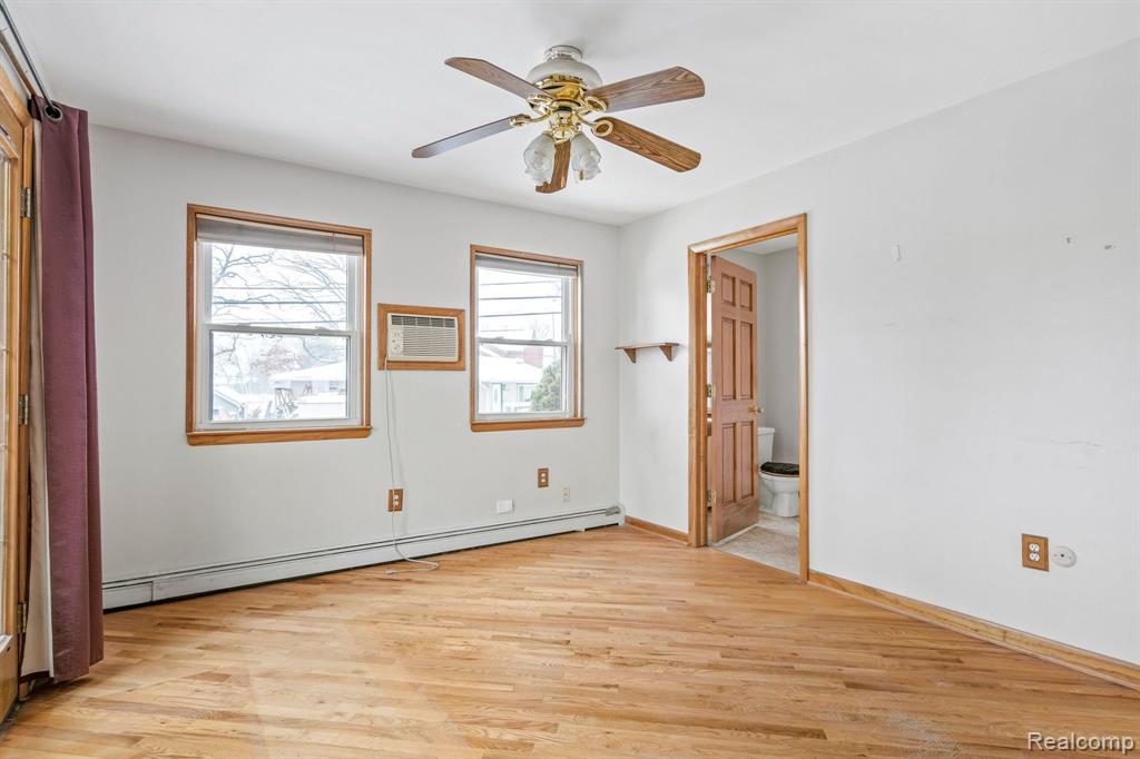 653 CENTRAL Drive, Lake Orion, MI 48362 — Photo 22