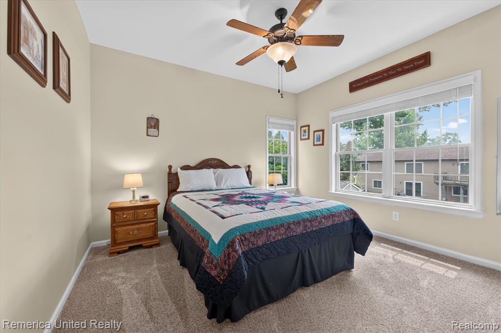 6169 Bay Court, Waterford, MI 48327 — Photo 32
