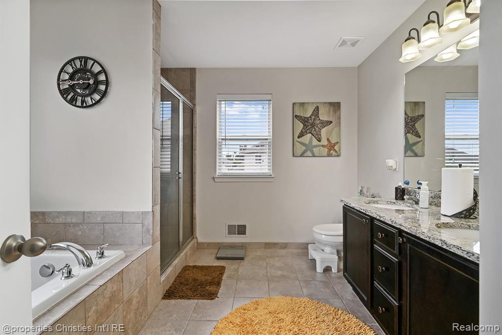 24353 BROMPTON Way, South Lyon, MI 48178 — Photo 44
