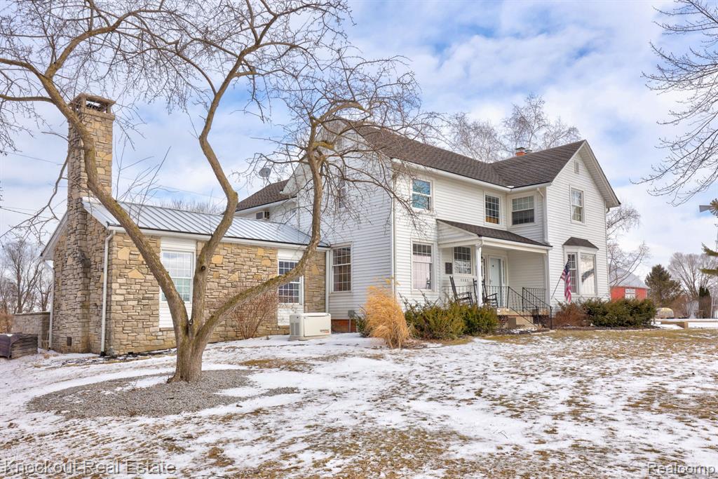 5383 Riverview Drive, Bridgeport, MI 48722 — front exterior