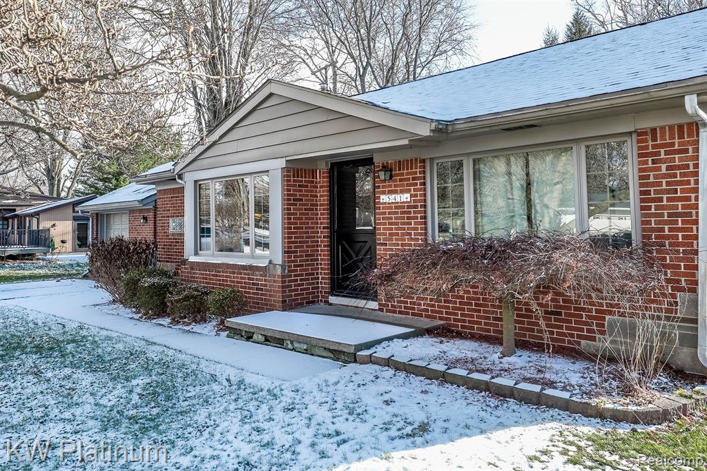 541 Cloverlawn Street, East China, MI — Photo 2
