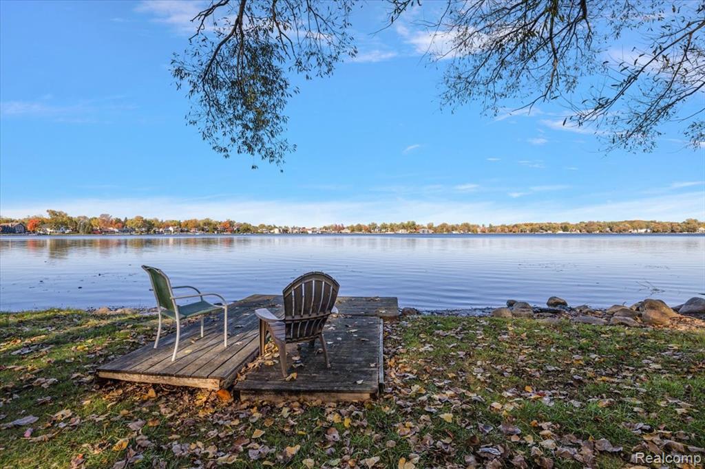 44800 Bayview Drive, 33, Novi, MI 48377 — Photo 4