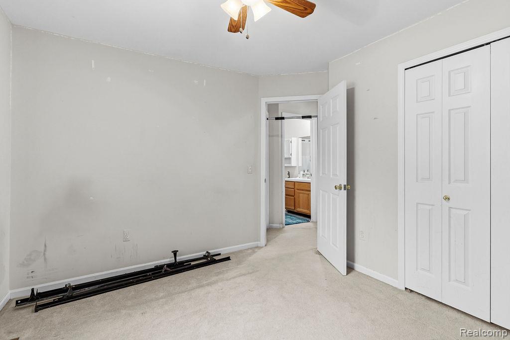 4713 Desert Bridge Court, Highland, MI 48356 — Photo 23
