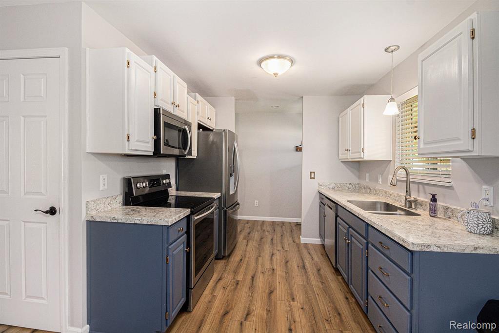 6160 KING ARTHUR Drive, Swartz Creek, MI 48473 — Photo 8