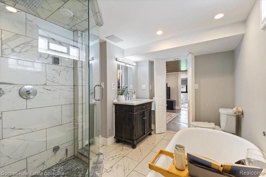 4583 FOREST Avenue, Waterford, MI 48328 — Photo 32