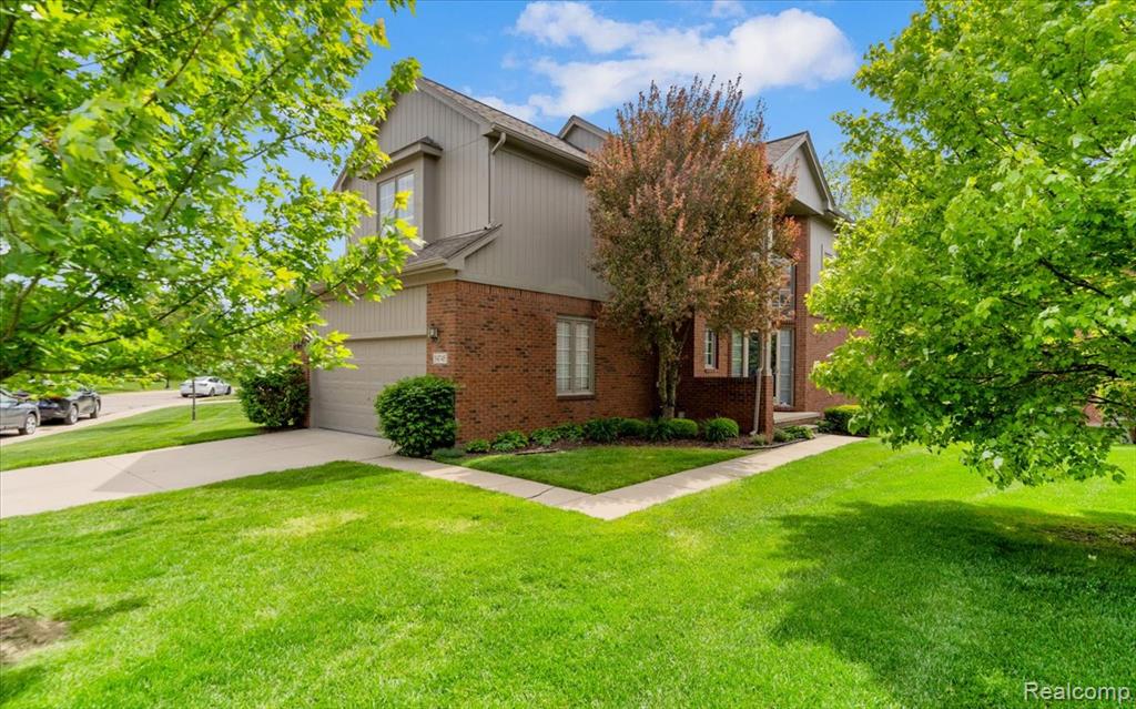 54745 Four Seasons Drive, Utica, MI 48316 — Photo 3