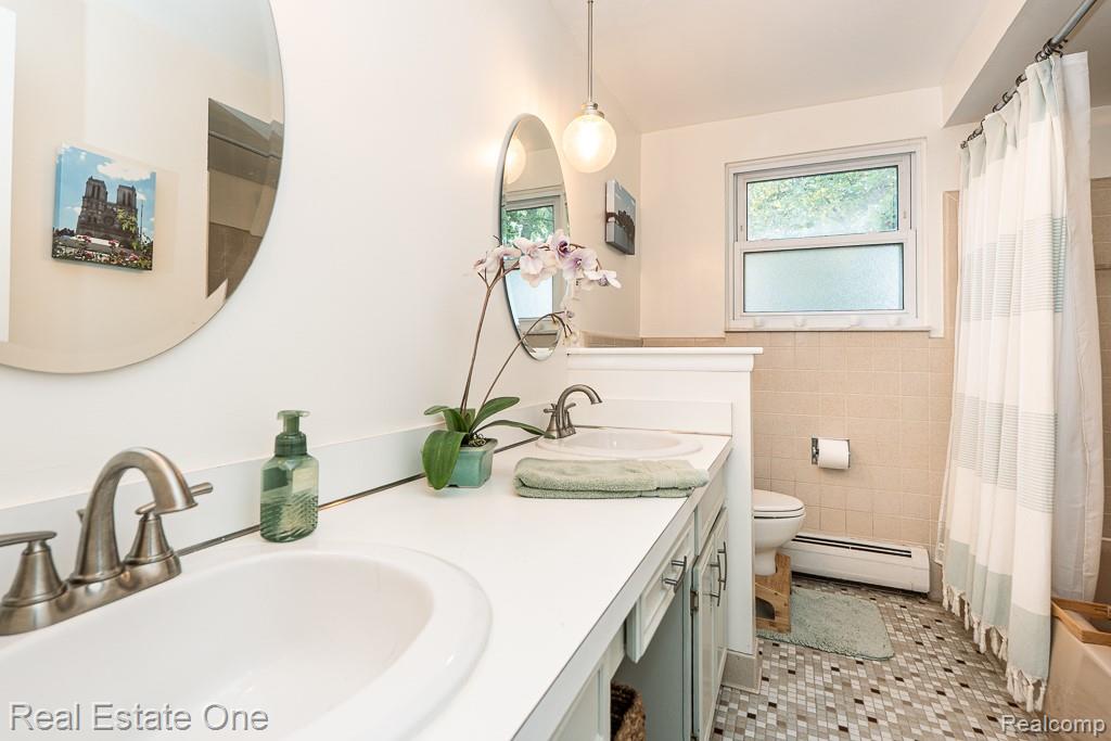 4203 Sugar Grove Court, Troy, MI 48098 — Photo 35