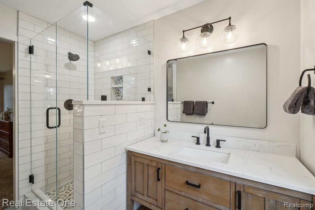 11175 SAND CRANE Way, South Lyon, MI 48178 — Photo 22