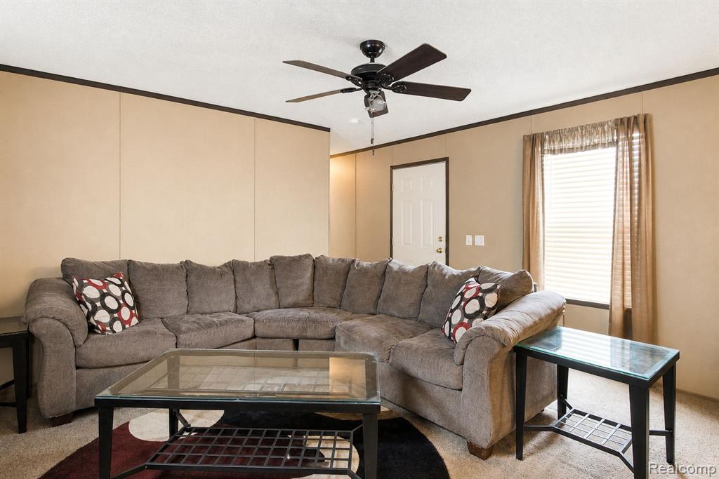 5135 East Annapolis Circle, Canton, MI 48188 — Photo 2