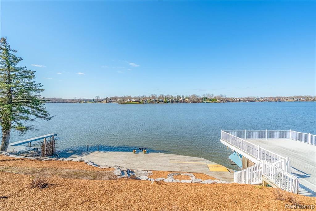 47969 Merle Court, Belleville, MI 48111 — Photo 36