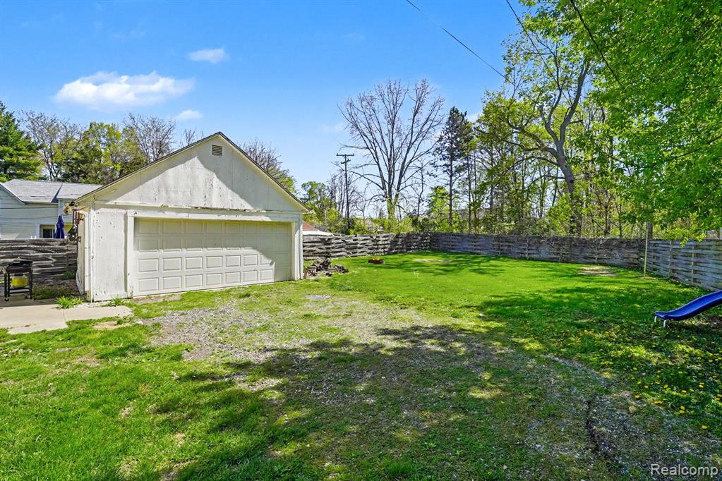 409 Fleming Street, Howell, MI 48843 — Photo 27