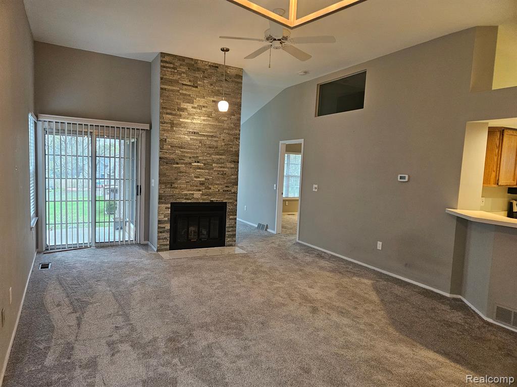 906 WHISPERWOOD Drive, Fenton, MI 48430 — Photo 5