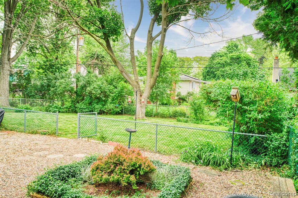 3380 Tacoma Circle, Ann Arbor, MI 48108 — Photo 32