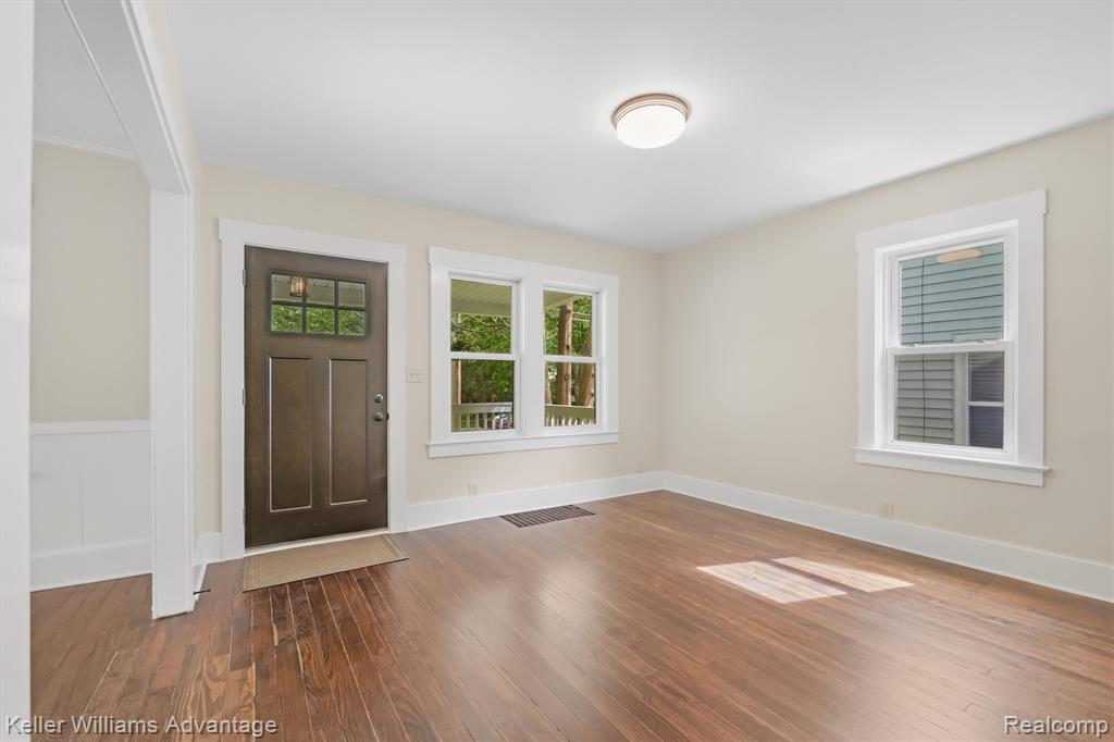 507 North Street, Holly, MI 48442 — Photo 8
