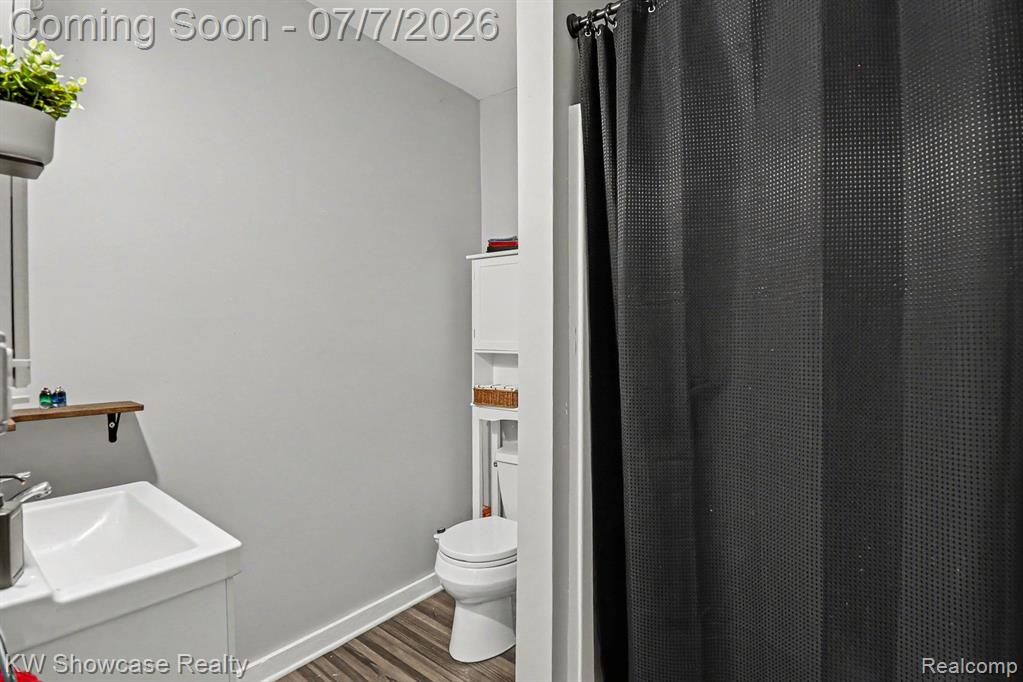 435 W Sonoma Avenue, Hazel Park, MI 48030 — Photo 16