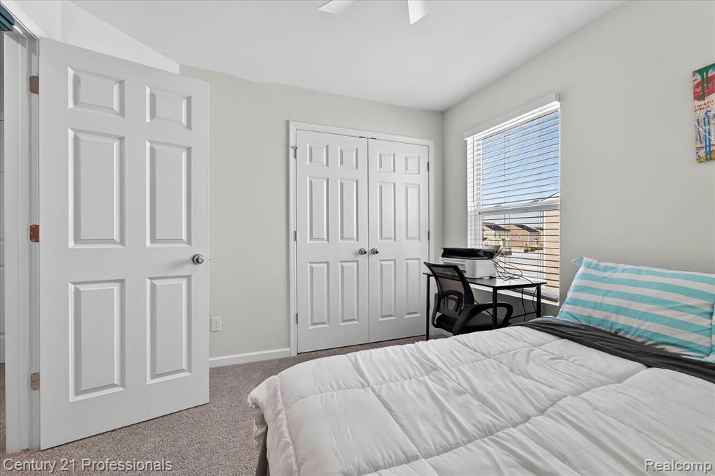 54407 Heron Circle, New Baltimore, MI 48047 — Photo 39