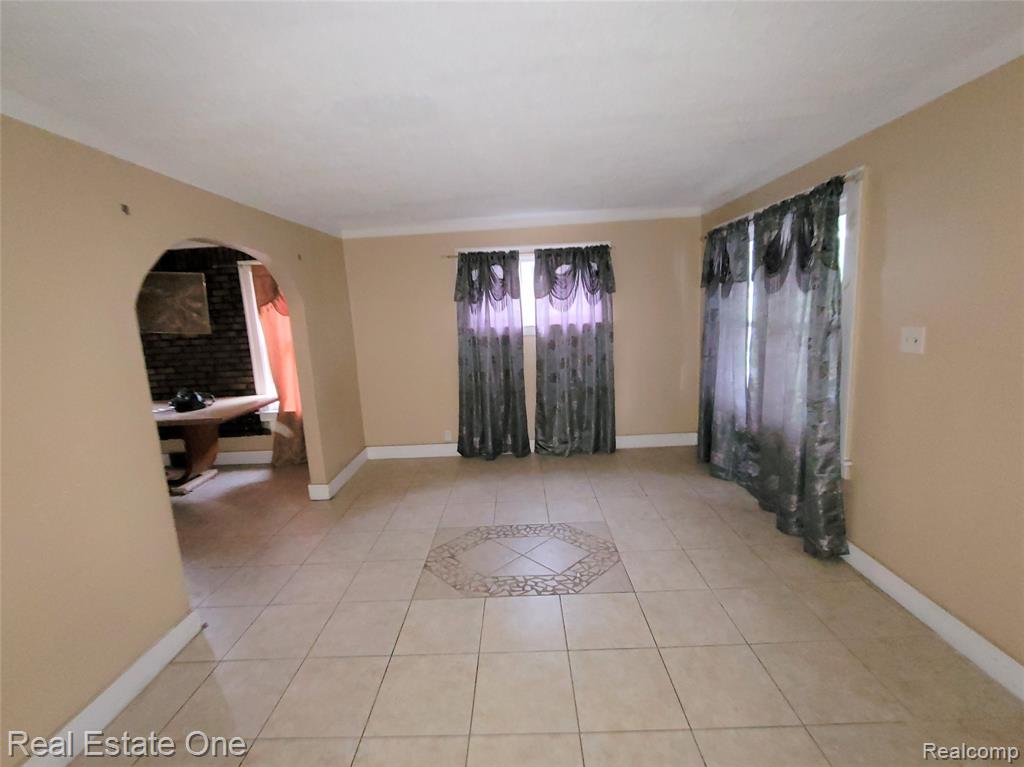 6912 Mansfield Street, Detroit, MI 48228 — Photo 8