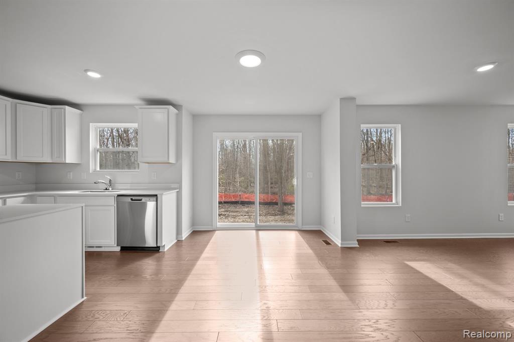 4286 Oak Street, Grand Blanc, MI 48439 — Photo 6