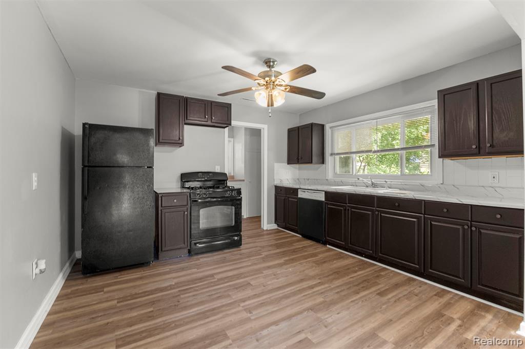 5228 Fletcher Street, Wayne, MI 48184 — Photo 12