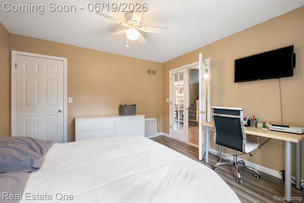 5277 Waterview Drive, West Bloomfield, MI 48323 — Photo 24